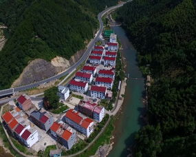 小廁所，大民生 我縣實(shí)現(xiàn)特色村公廁全覆蓋，為和美鄉(xiāng)村與旅游發(fā)展注入新活力